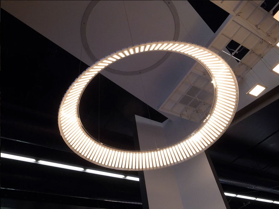 有機LEDの照明器具デザイン事例